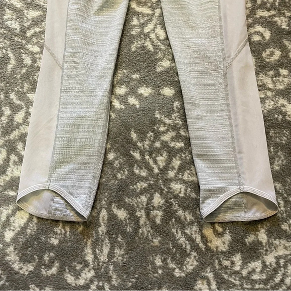 Athleta Hi Rise Chatarunga Light Grey Leggings - Picture 10 of 13